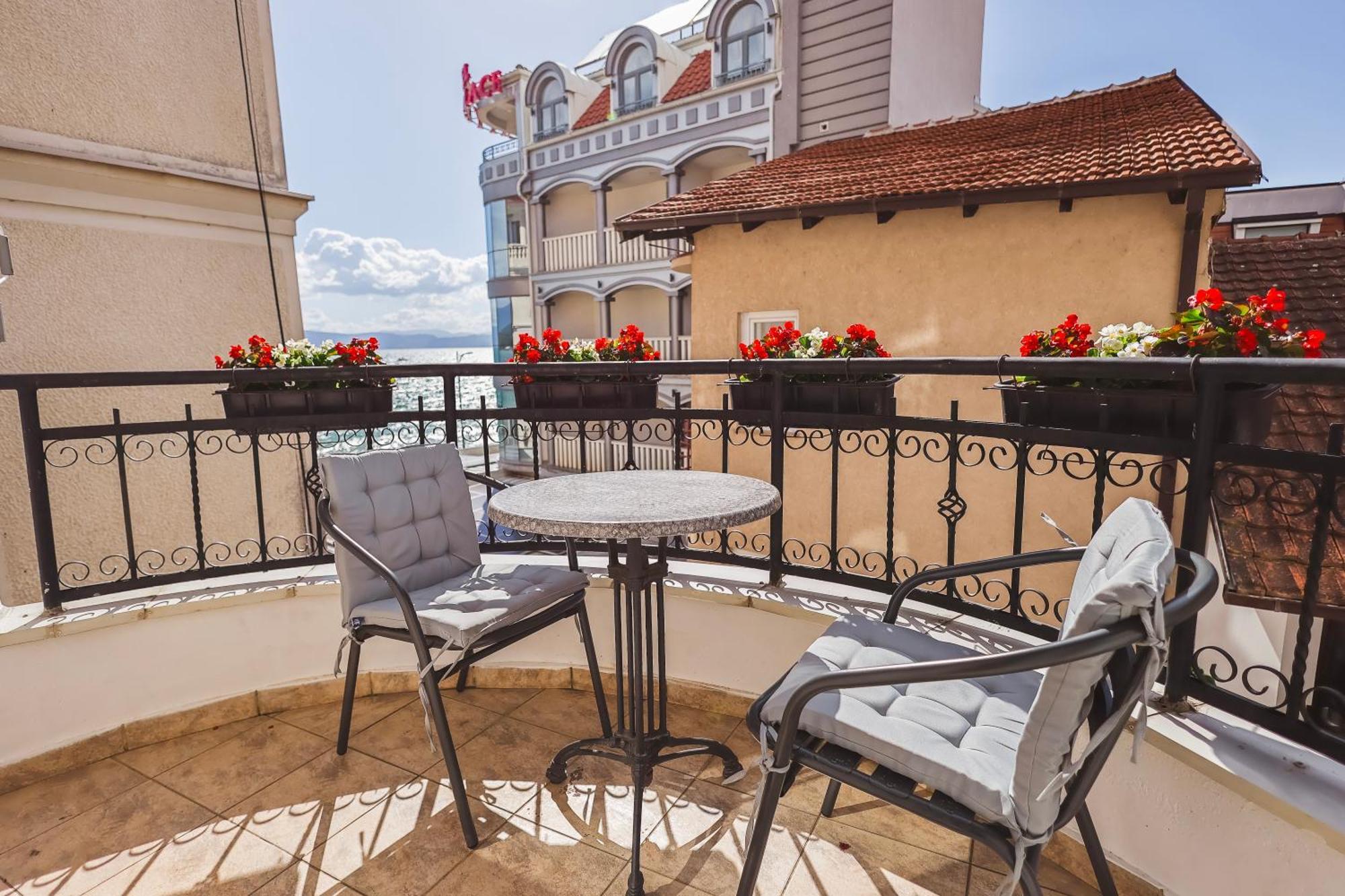 Ammotti Hotel Ohrid Esterno foto