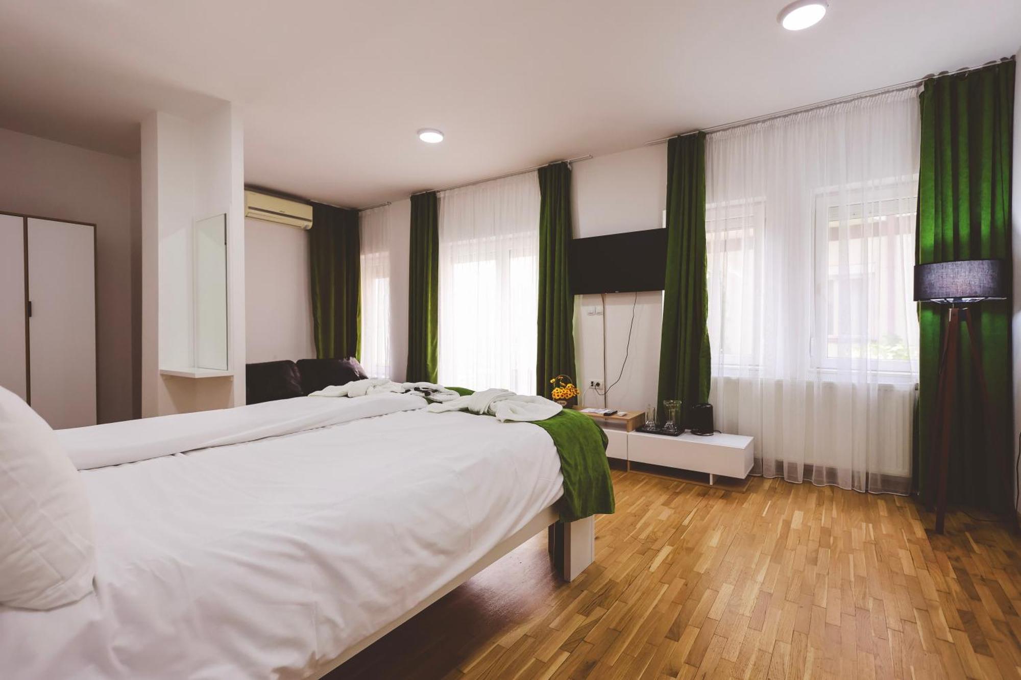 Ammotti Hotel Ohrid Esterno foto